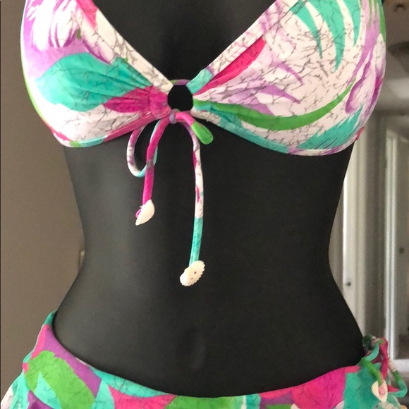 NWOT colorful Bikini 👙 - Picture 2 of 8